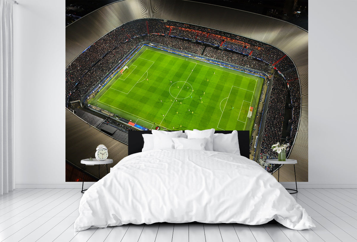 Breng de unieke sfeer van het stadion van Feyenoord in huis met dit indrukwekkende foto behang van De Kuip. Dit grote muurbehang laat het iconische stadion uit Rotterdam tot leven komen en is perfect voor echte Feyenoord-supporters of liefhebbers van voetbal en stadionbeleving.