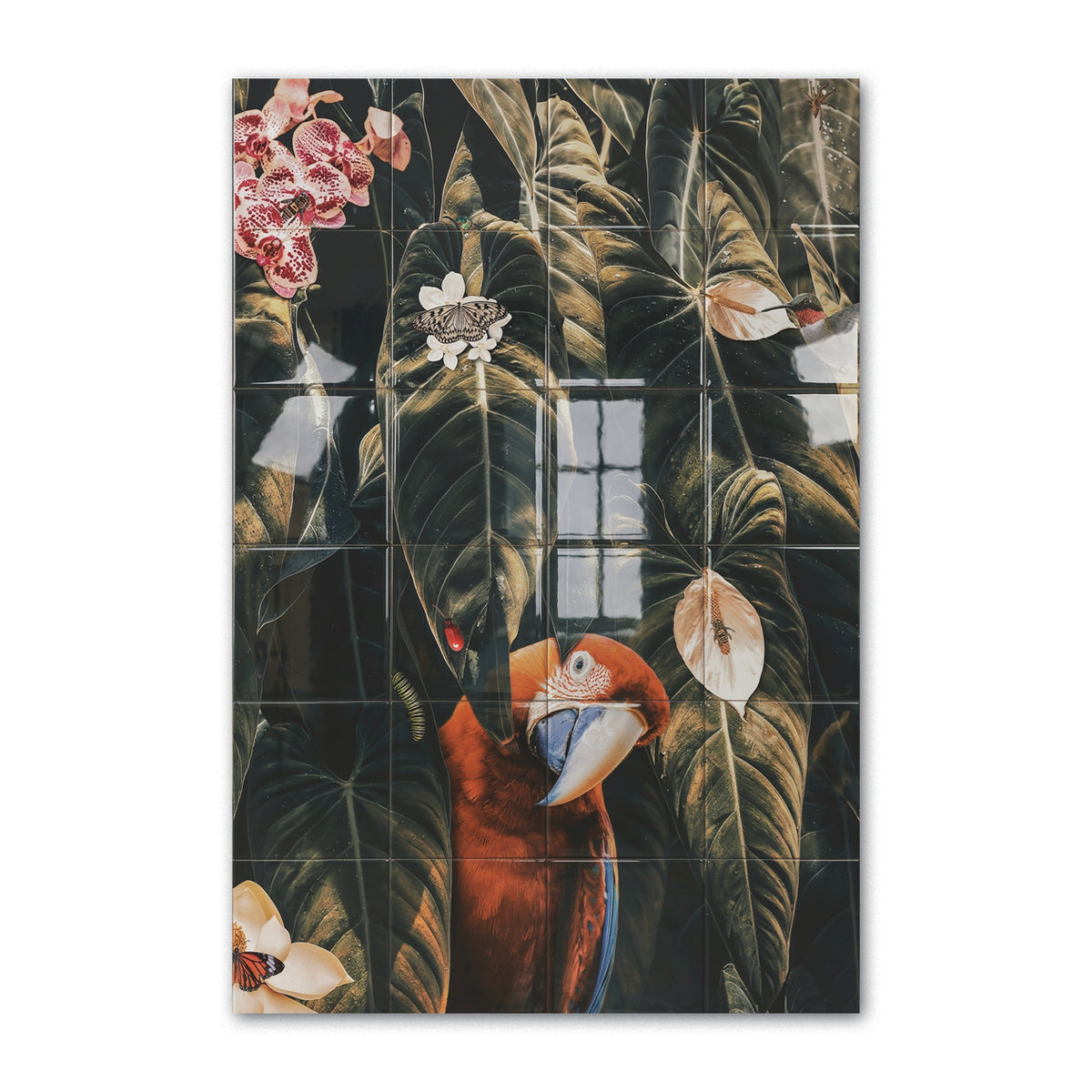 Tegeltableau Parrot Leafs in hoogglans, rode ara tussen donkere bladeren en orchideeën