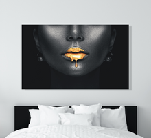 Afbeelding in Gallery-weergave laden, Schilderij Gezicht met Gouden Lippen

