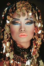 Load image into Gallery viewer, Schilderij-Arabic Woman-PosterGuru
