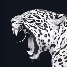 Afbeelding in Gallery-weergave laden, Schilderij-Dark Leopard No1 left-PosterGuru
