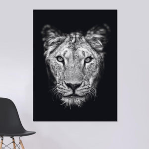 Schilderij-Dark Lioness No2-PosterGuru