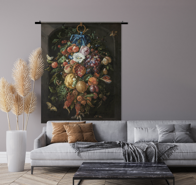 Wandkleed Festoen van Vruchten en Bloemen – klassiek stilleven in donkere tinten